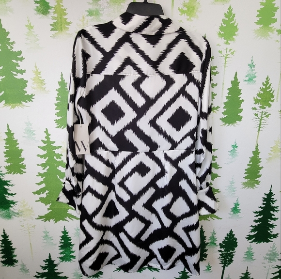 Worthington Shirt Dress. - Picture 2 of 9